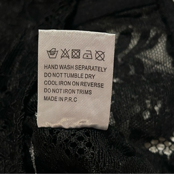 Elegant Black Lace Satin Lingerie Pajama Set Small - Picture 9 of 9